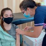 CON PFIZER – En una semana se vacunaron 970 jóvenes