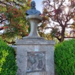 Las pérdidas por robos de placas históricas en la plaza, son de un valor incalculable