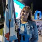 VERO MAZZINI Y LA BANDERA DEL CLUB – «Alguien desde el cielo está feliz»