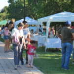 El «Encuentro de artesanos» pasa para el domingo