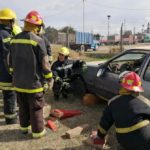 Bomberos Voluntarios y una tarde de capacitación en «Rescate Vehicular»