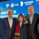 Berra acompañó la firma de convenio del Acueducto Interprovincial Santa Fe – Córdoba