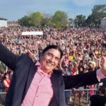 Multitudinario festejo de la primavera en El Trébol