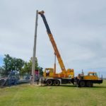 CAMPUS DE ENTRENAMIENTO – Trebolense verticalizó 4 columnas para iluminar dos nuevas canchas