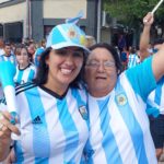 EL TREBOL – La intendente lo festejó en medio de la multitud y sin disimular la emoción