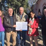 GESTIÓN EXITOSA – El municipio y la provincia firmaron el convenio para concretar la obra de “Caminos de la ruralidad”