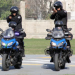 Equipan con escopetas y cascos balísticos a la Policía de Santa Fe