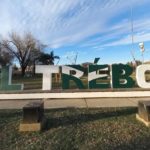 Las letras «El Trébol» se vistieron de verde y blanco