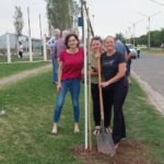 PASEO DE LOS INMIGRANTES – Hoy se completa la plantación de lapachos rosados
