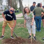 EN MODO VERDE – Con un esfuerzo público privado, El Trébol habrá plantado en 2023 300 nuevos árboles
