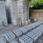 La Comuna de María Susana produce sus propios ladrillos para no detener la obra pública