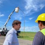 Esteban Motta iluminó dos cruces de rutas del Departamento
