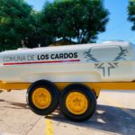 RESTAURADO A NUEVO – El regador comunal, ya trabaja en las calles de Los Cardos