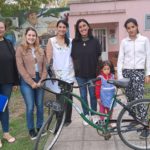 La solidaridad se hace andando