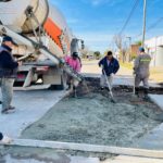 Intensa reparación de calles en Los Cardos