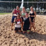 Buen beach voley en El Expreso