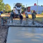 PAVIMENTACION – El Municipio no detiene su marcha y ahora completa un tramo de calle Bianchi
