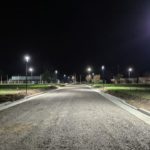Los Cardos ilumina su crecimiento: Nuevo loteo al noroeste con alumbrado moderno