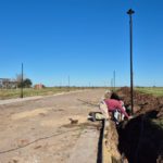El nuevo loteo del noroeste de Los Cardos avanza con obras de iluminación