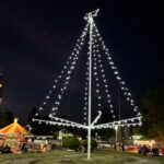 El Trébol estrenó su arbolito de Navidad