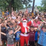 Papá Noel llevó la magia de la Navidad a cada rincón de la ciudad