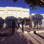 La Comuna de Los Cardos finalizó trabajos de pintura en la escuela primaria Domingo Faustino Sarmiento