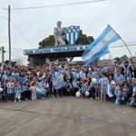 Celeste y blanco desde la infancia: el Jardín Manitos Traviesas realizó un emotivo banderazo por la Selección Argentina