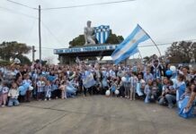 Celeste y blanco desde la infancia: el Jardín Manitos Traviesas realizó un emotivo banderazo por la Selección Argentina