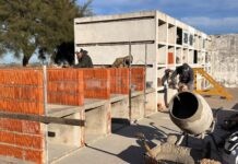 La Comuna de Los Cardos construye 20 nuevos nichos en el cementerio local con recursos propios